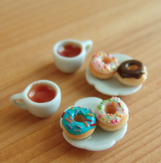 dollhouse-donuts-miniature-donuts